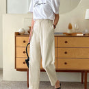 Dazy pantalones con detalles plisados solidos