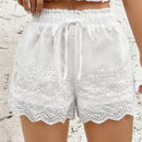 EZwear Shorts con bordado con ojal ribete en abanico con nudo delantero