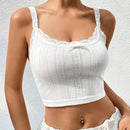 Top de tirantes crop ribete con encaje