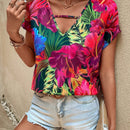 VCAY Blusa con estampado tropical con abertura de manga murcielago