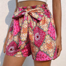 VCAY Shorts con cinturon con estampado floral de cintura con volante