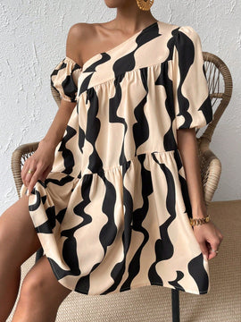 Prive Vestido smock con estampado de cuello asimetrico de manga farol bajo con fruncido