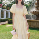 Vestido corpino con fruncido de manga farol
