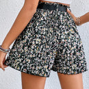 Frenchy Shorts con estampado floral con cinturon fruncido