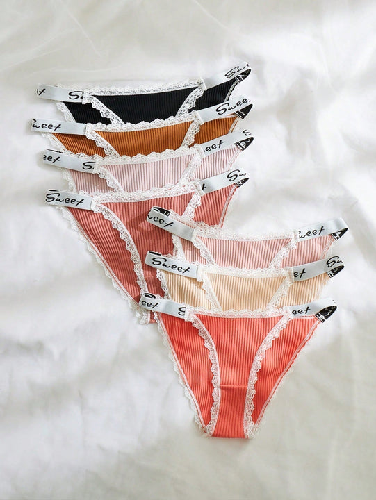 7 piezas Bragas con estampado de letra ribete con encaje tejido de canale