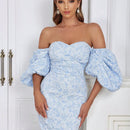 Vestido de hombros descubiertos de manga farol con abertura trasera floral jacquard