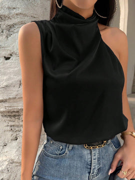 Unity Blusa unicolor de cuello asimetrico de saten