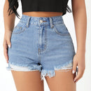 PETITE Shorts en mezclilla con lavado bajo crudo