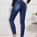 Pantalones ajustados con detalles parchados