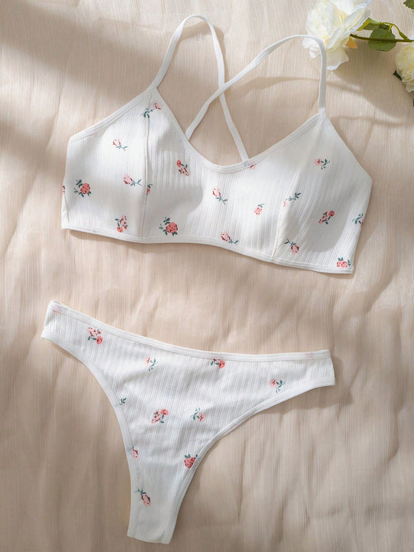Set de lenceria con estampado floral