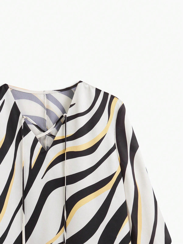 MOTF PREMIUM Blusa de cuello con cordon cebra