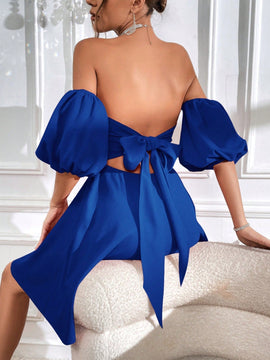 Vestido de hombros descubiertos de manga farol de espalda abierta con cordon