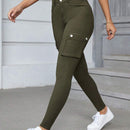 Pantalones cargo con bolsillo de solapa en el lateral