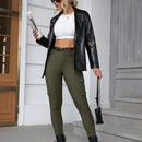 Pantalones cargo con bolsillo de solapa en el lateral