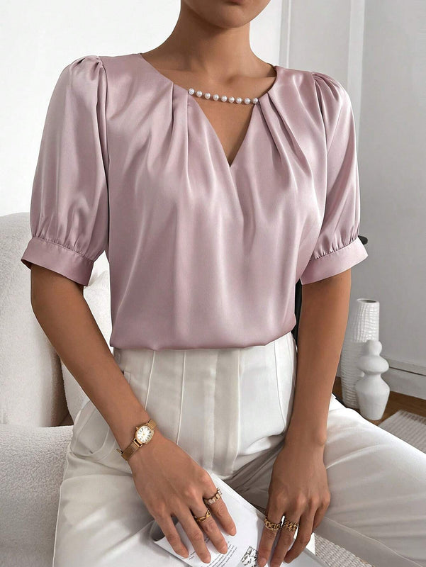 Blusa con cuenta de perla de cuello con abertura de ojo con fruncido de manga farol