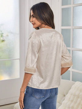 Blusa de lunares jacquard con encaje de manga farol de saten