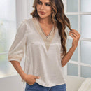 Blusa de lunares jacquard con encaje de manga farol de saten