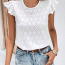 Frenchy Camiseta con bordado con ojal de manga mariposa