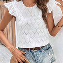 Frenchy Camiseta con bordado con ojal de manga mariposa