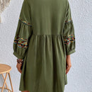 VCAY Vestido smock con bordado floral de cuello notch de manga farol