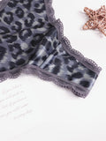 Tanga con estampado de leopardo ribete con encaje