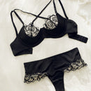 Conjunto de sujetador y ropa interior para mujer con parches bordados florales
