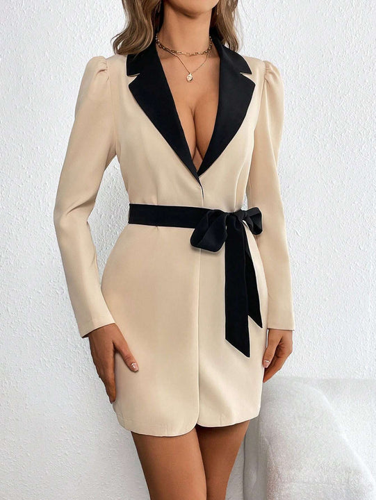 Prive Abrigo de cuello en contraste de manga farol con cinturon