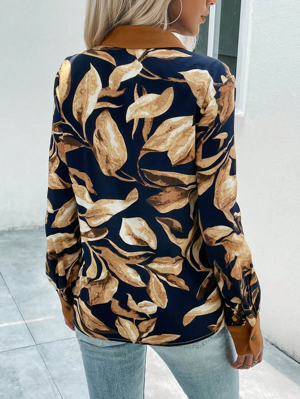 LUNE Camisa con estampado tropical con boton delantero
