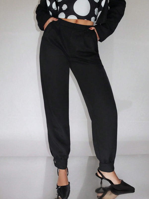 Neu Pantalones con fruncido con boton bajo