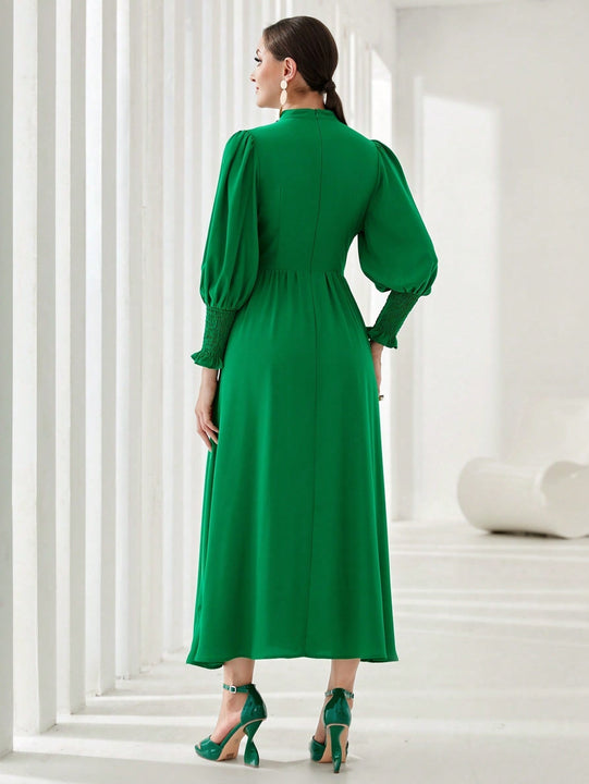 Modely Vestido linea A de cuello alto de manga farol pecho con fruncido