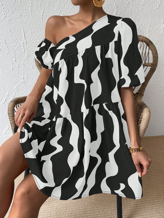 Vestido smock con estampado de cuello asimetrico de manga farol bajo con fruncido