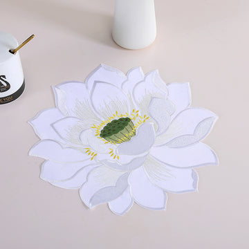 Camino de Mesa Bordado con Flores de Loto Elegante - Rojo Vivo, Blanco, Naranja, Rosa, Verde Mantel de Poliéster para Navidad, Fiestas, Bodas y Decoración del Hogar (15x15cm/30x30cm/35x35cm), Decoración Navideña