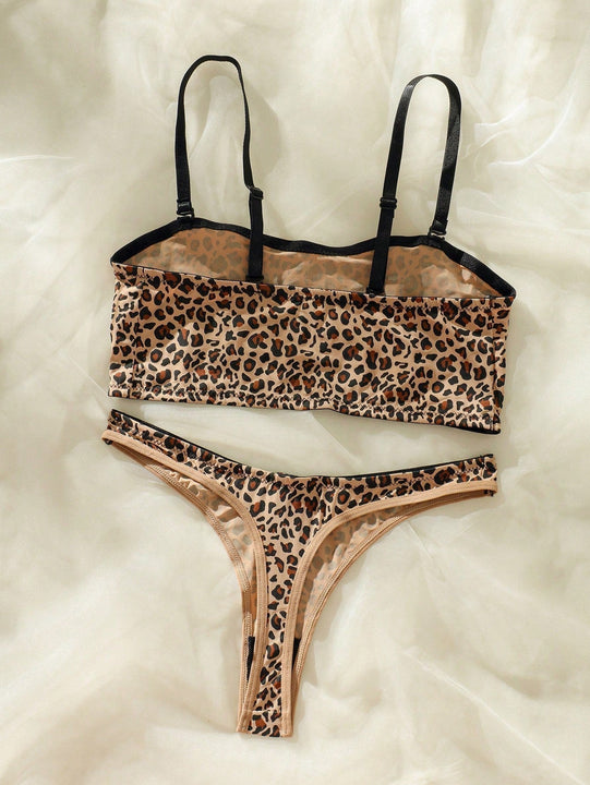 Set de lenceria bandeau con estampado de leopardo