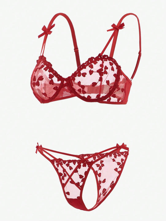 Set de lenceria con aro de malla con bordado