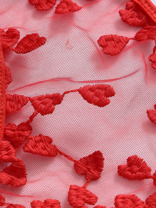 Set de lenceria con aro de malla con bordado