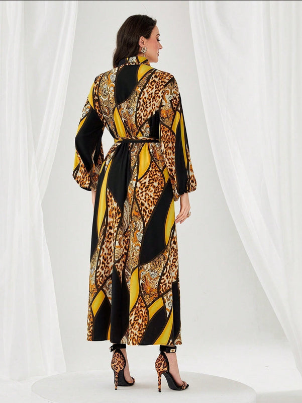 Modely Vestido con cinturon con estampado floral de leopardo de manga farol