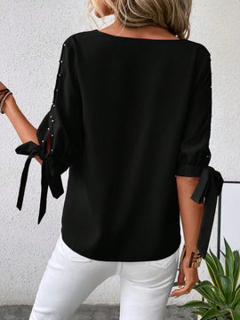 Blusa con cuenta de perla de manga con abertura ribete en abanico amarre en manga