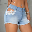 ICON Shorts en mezclilla aplique con abertura bajo crudo