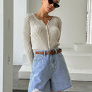 DAZY Shorts en mezclilla de talle alto ribete crudo con cinturon
