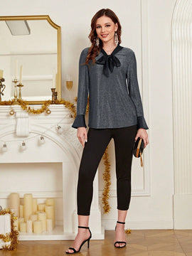 EMERY ROSE Blusa de cuello con cordon de manga amplia brillante