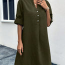 Vestido unicolor con boton de manga enrollada de cuello notch