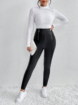 Pantalones ajustados cremallera con diseno de aro O