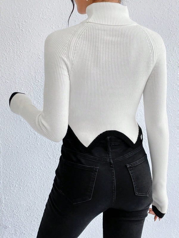 Essnce Jersey crop cuello alto de manga raglan bajo asimetrico