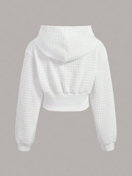 Ezwear capucha crop con slogan con parche con cordon delantero de hombros caidos