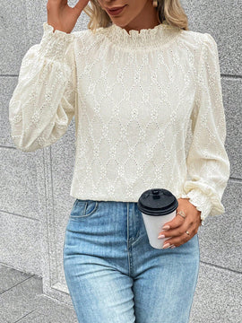 Frenchy Blusa ribete fruncido de manga farol