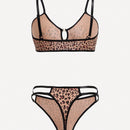 Set de lenceria con estampado de leopardo con abertura unido en contraste