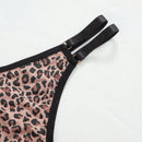 Set de lenceria con estampado de leopardo con abertura unido en contraste