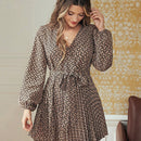 Frenchy Vestido con cinturon con estampado de manga farol