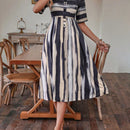 Vestido linea A con estampado de pincelada con diseno de boton