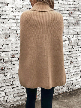 LUNE Poncho cuello alto tejido de cable